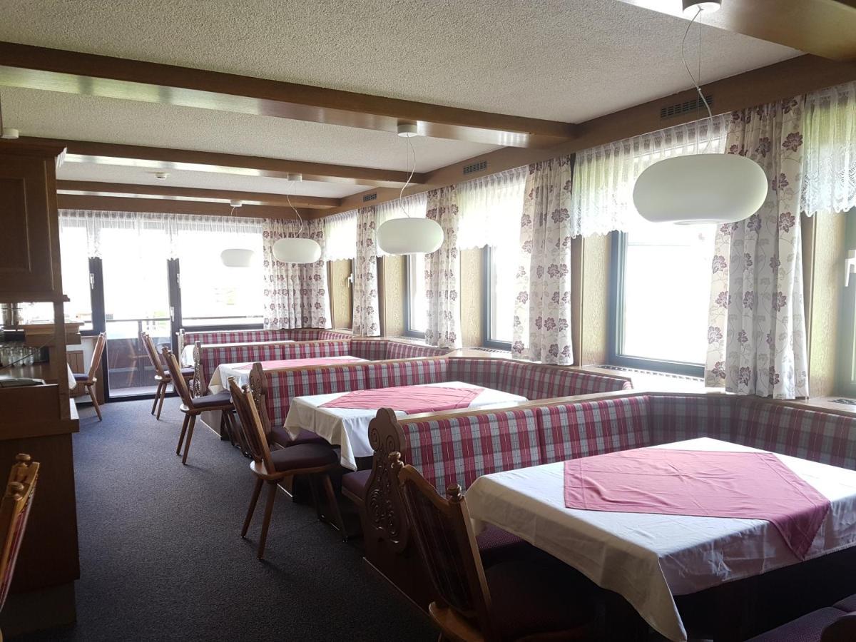Hotel Garni Warth  Buitenkant foto